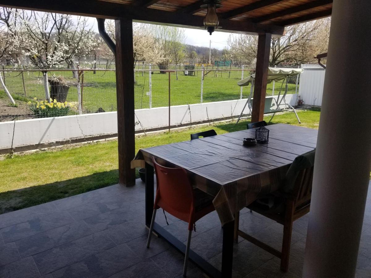 Autentic Adorabil Apartment Albestii Paminteni Экстерьер фото